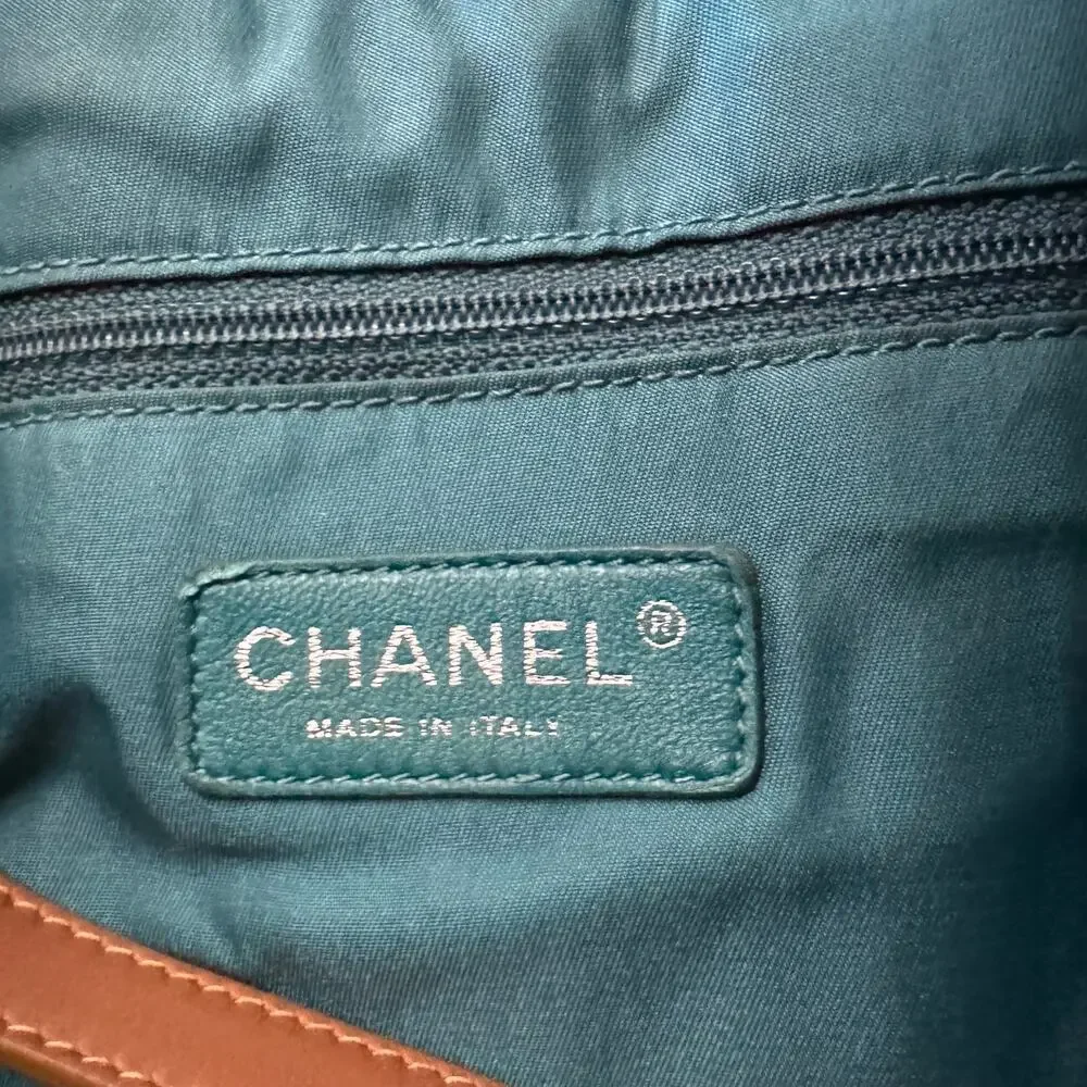 Chanel Watercolor Vintage Bag Graffiiti Tote Rare 2011 Shoulder Purse Rare CC